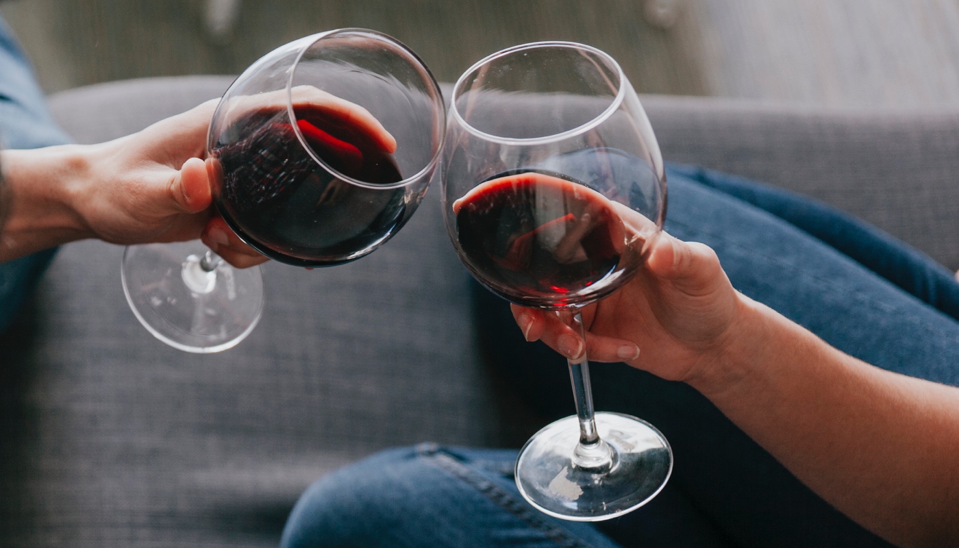 Magicflow Studio | Memory wine branding wine glasses